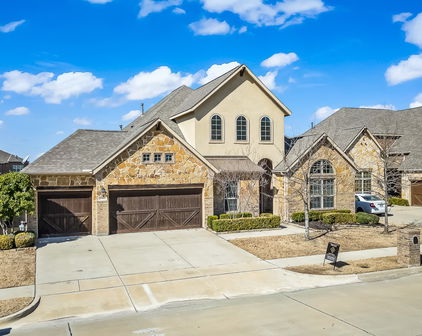 2407 Resort Dr, Heath