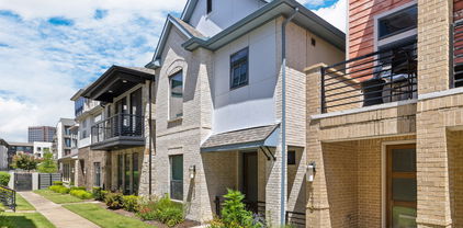8222 Milroy Ln, Dallas
