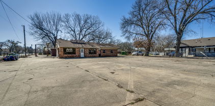 402 W Belt Line Rd, Cedar Hill