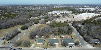 301, 303, 305 Belt Line, Cedar Hill
