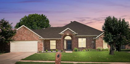 300 Glen Oak Trl, Forney