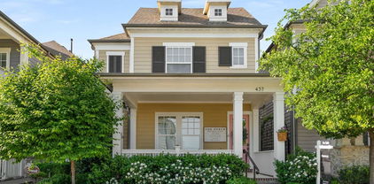 437 Travis St, Coppell