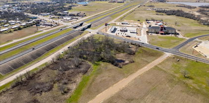 606 N 3rd St, Mabank