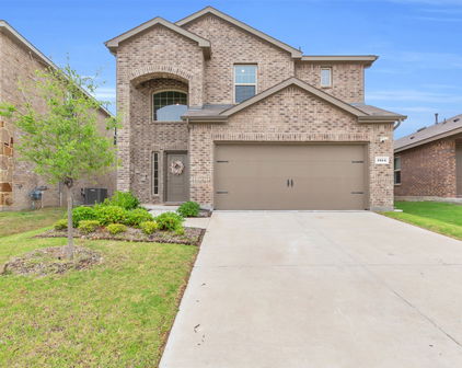 1914 Washoe St, Forney