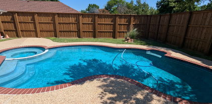 814 Meandering Way, Mesquite
