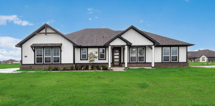 2475 Blackjack Oak Rd, Oak Ridge