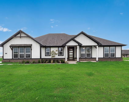 2475 Blackjack Oak Rd, Oak Ridge