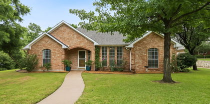 312 Bluffview Ct, Forney