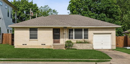 4237 Skillman St, Dallas