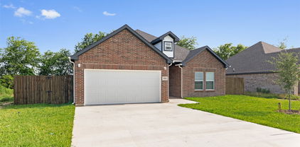 1034 Springview Ln, Mabank