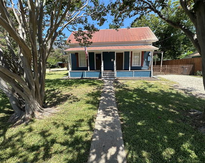 501 Storrs St, Rockwall