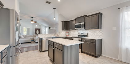 1101 Mount Olive Ln, Forney