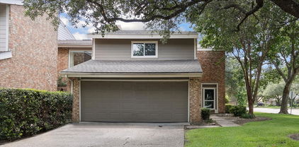 2900 Shady Lake Cir, Carrollton