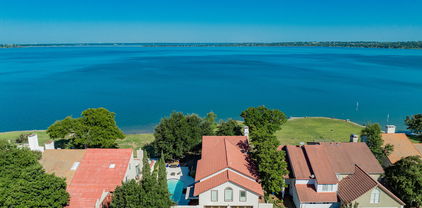 3422 Lakeside Dr, Rockwall