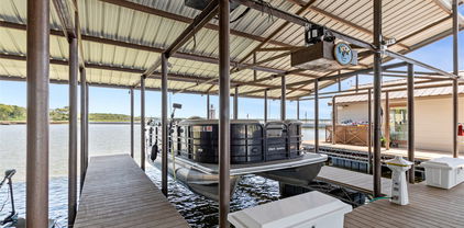106 Pond Trl, Kemp