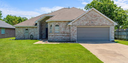 902 York St, Forney