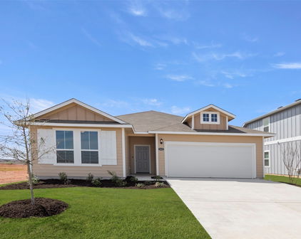 1906 Sweetwater Dr, Forney