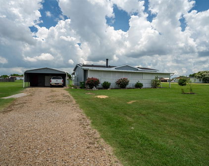 4000 Dee Dr, Terrell