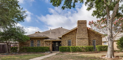 9742 Amberley Dr, Dallas