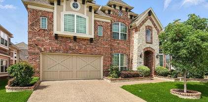 312 Birchwood Way, Irving