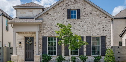 5511 Grand Ave, Sachse