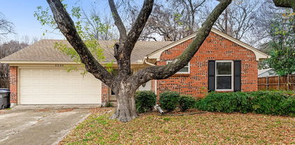 3245 Myra Ln, Farmers Branch