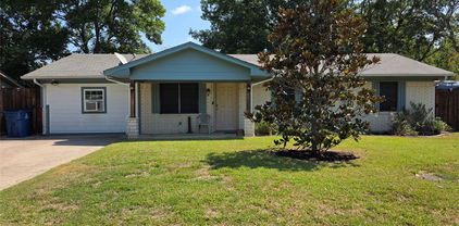605 S Wilson St, Kaufman