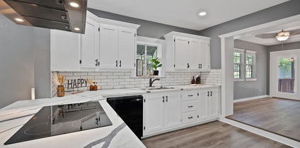 3304 Fm 499, Greenville