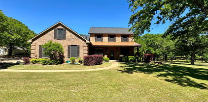 2197 Meadow Way, Terrell