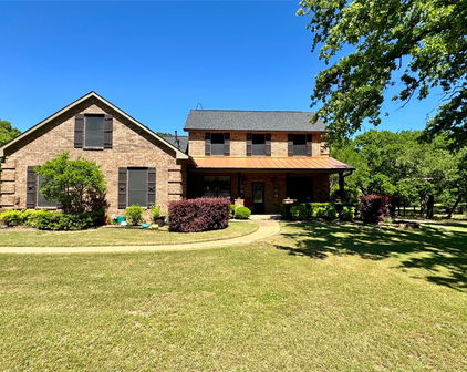 2197 Meadow Way, Terrell