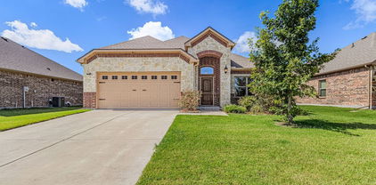 619 Comal Dr, Crandall