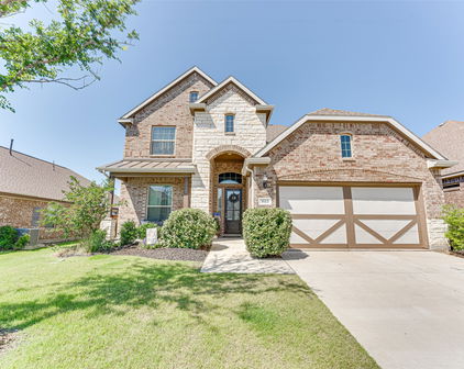 1613 Frankford Dr, Forney