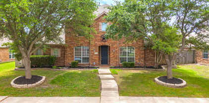 8002 Westover Dr, Rowlett