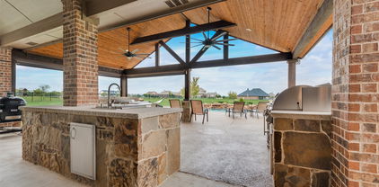 166 Livestock Dr, Rockwall