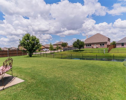 2055 Pin Oak Dr, Kaufman