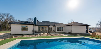 651 Vz County Road 3204, Wills Point