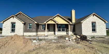 2463 Blackjack Oak Rd, Oak Ridge