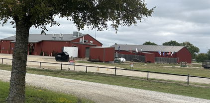 3667 E Interstate 30, Campbell