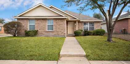 3884 Pinebluff Ln, Rockwall