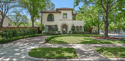 3219 Saint Johns Dr, Highland Park