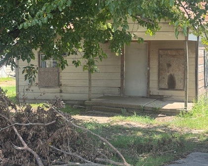 823 S Park St, Terrell