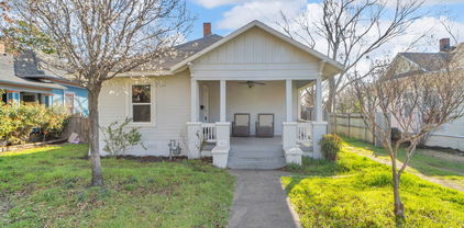 526 S Clinton Ave, Dallas