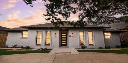 6918 Woodland Dr, Dallas