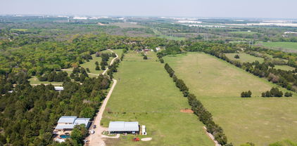 1302 Wilson Rd, Lancaster