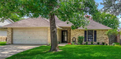 316 Bowie St, Forney
