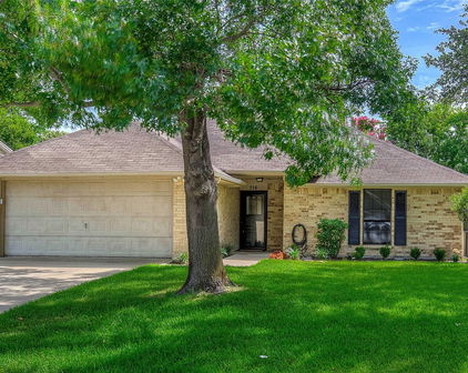 316 Bowie St, Forney