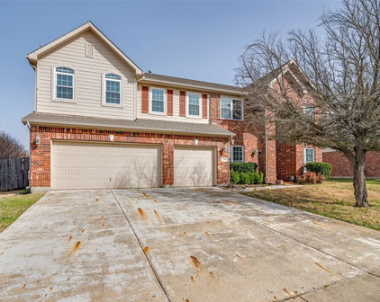 2103 Songbird Dr, Forney