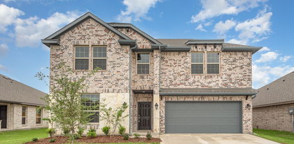 213 Giddings Trl, Forney