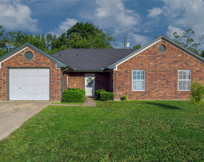 501 Phillips Cir, Kaufman