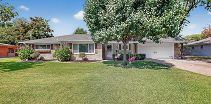 1519 Sunnybrook Dr, Irving